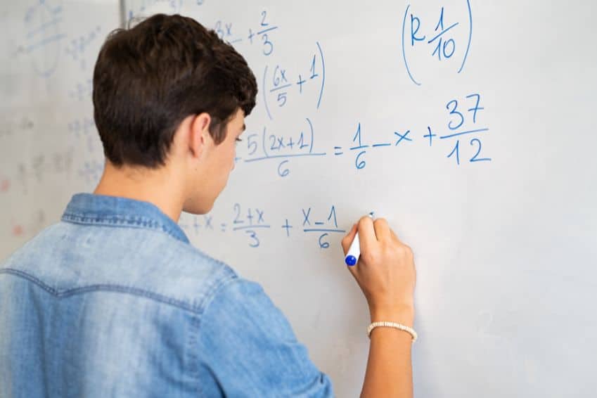 Spécialité Maths au Bac : programme et conseils